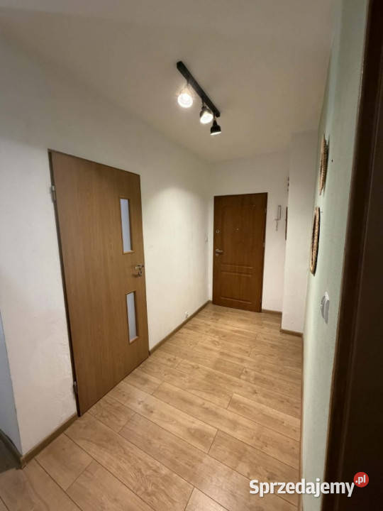 Funkcjonalne 2 pokoje na parterze z piwnicą Ruda