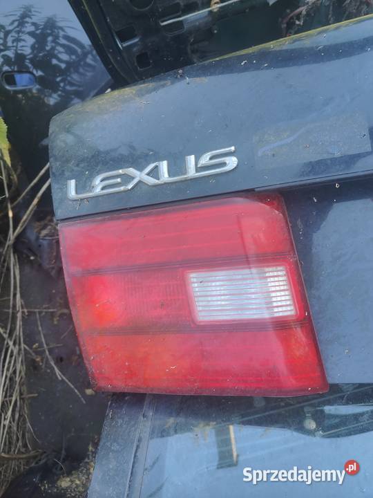 Lexus LS 400 lampy tylne osobowe pomorskie Pruszcz Gdański