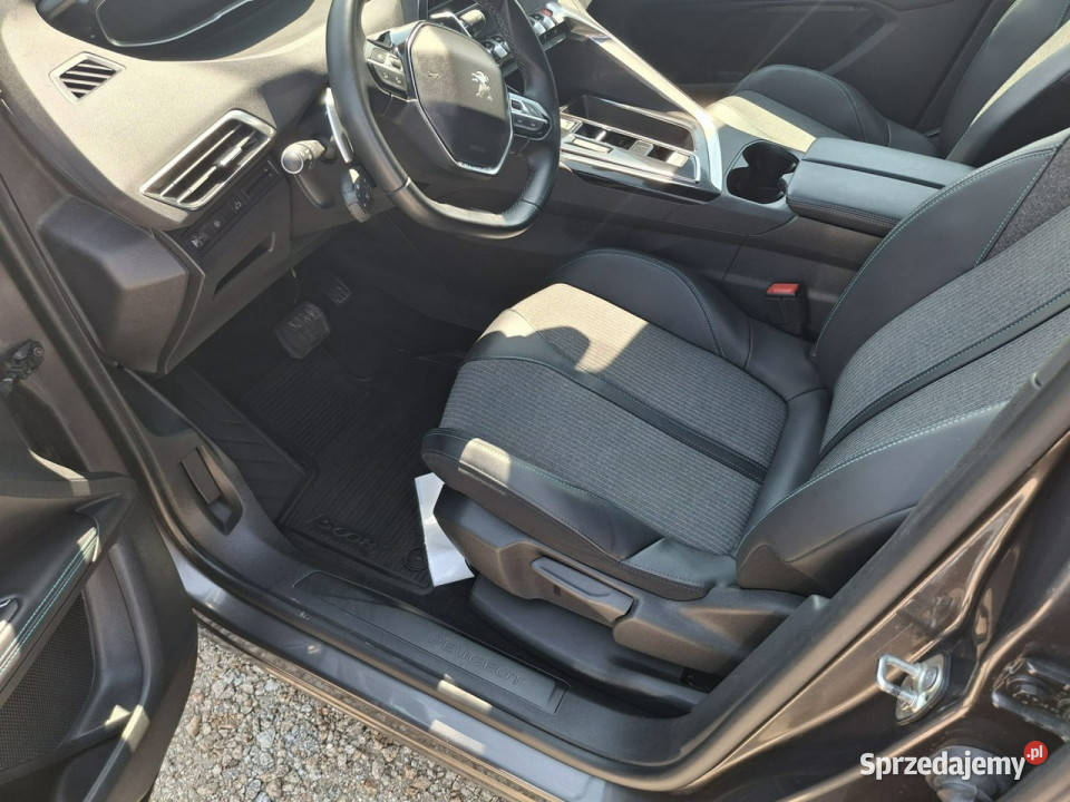 Peugeot 5008 II 2017