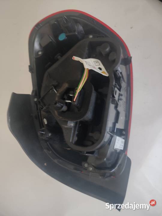 CITROEN C3 III 2022 LAMPA LEWA ZEWNĘTRZNA TYLNA