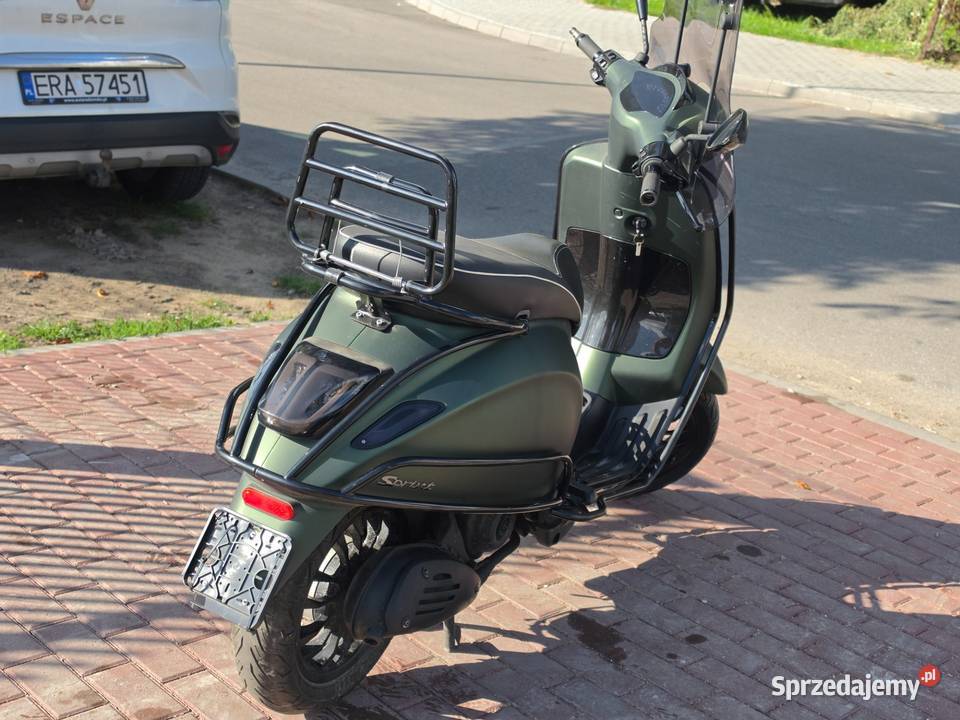Piaggio Vespa Sprint 50 4t z szybka światła Piaggio