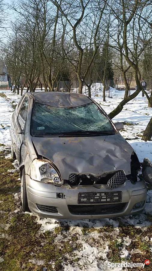 Toyota Yaris USZKODZONA garażowany Tarnogród