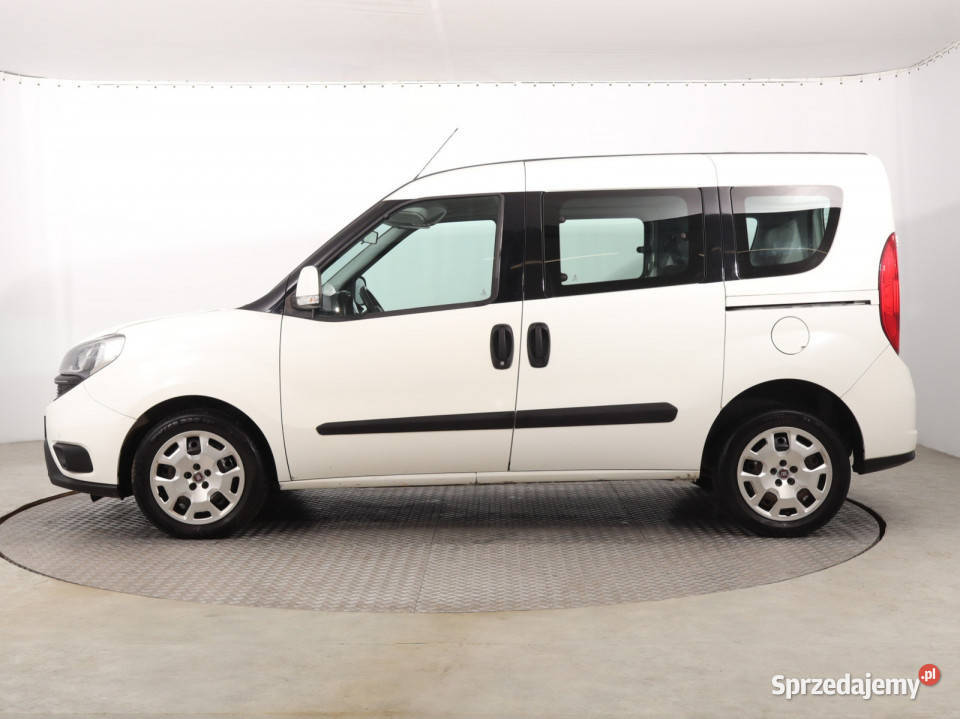 Fiat Doblo 16 MultiJet elektryczne lusterka