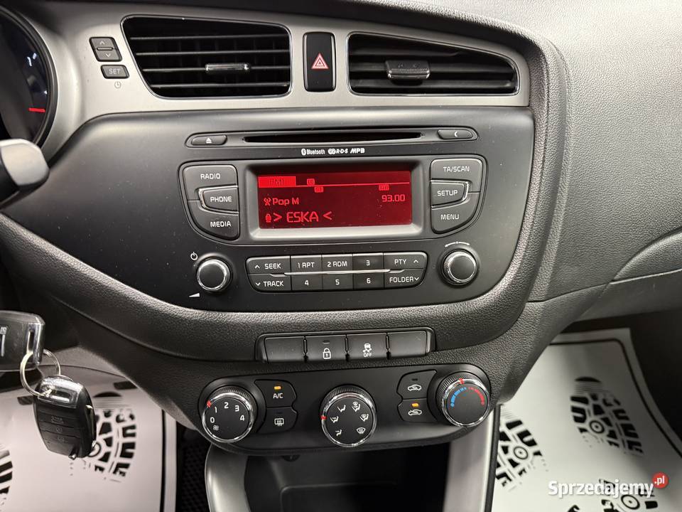 Kia Ceed oszczędny 16CRDI 4L100 Salon GWARANCJA diesel Cee'd Poznań