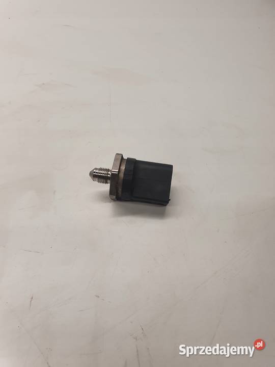 CZUJNIK CIŚNIENIA PALIWA AUDI 18 TFSI 06J906051B Przystajń