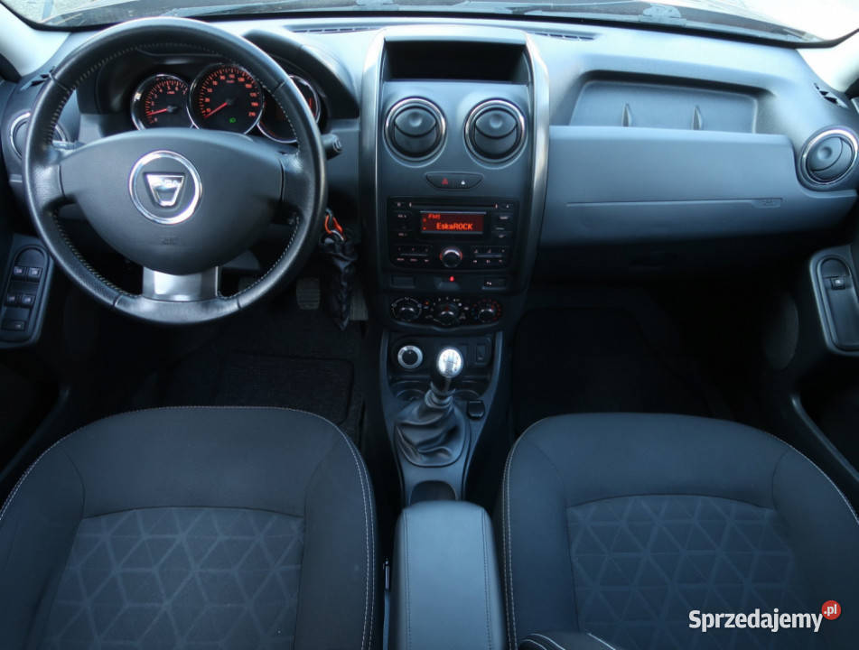 Dacia Duster 16 16V brązowy Duster mazowieckie Piaseczno