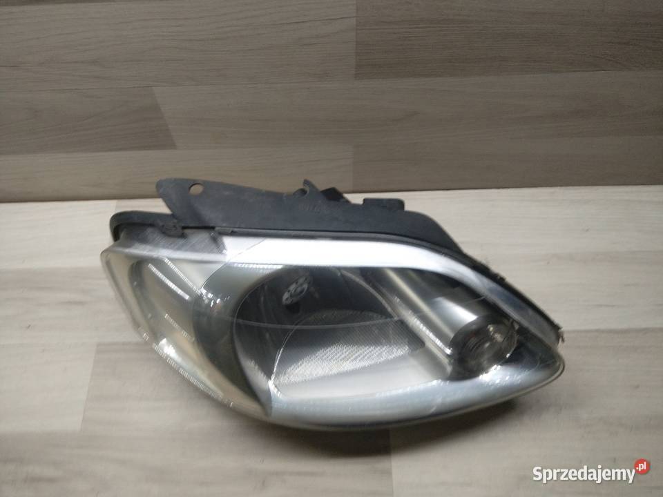 Volkswagen Fox lampa reflektor przedni prawy Kłodzko sprzedam