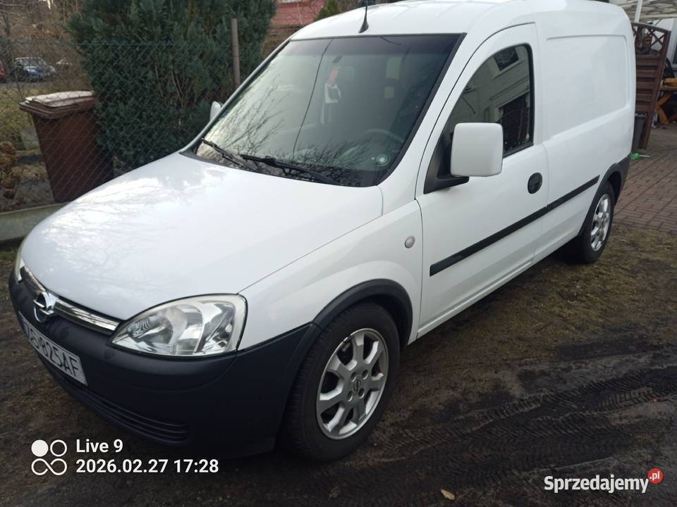 Opel Combo 2009 ważne opłaty Szczecin
