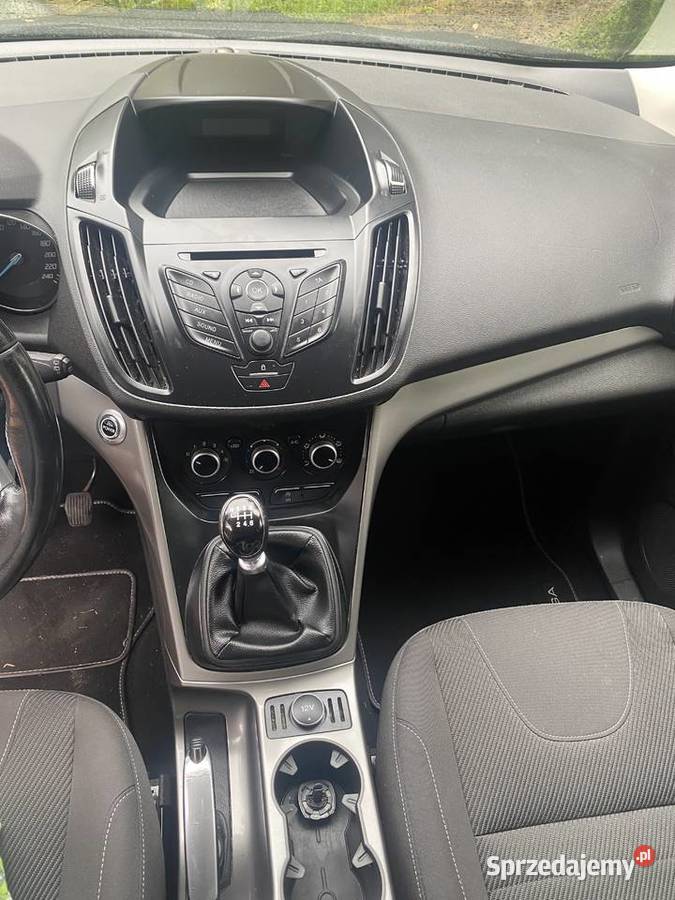 FORD KUGA TREND 2WD 2014 16 benzyna Rok produkcji 2014