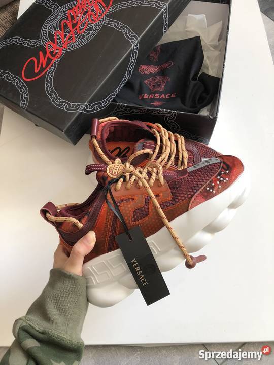 versace chain reaction burgundy