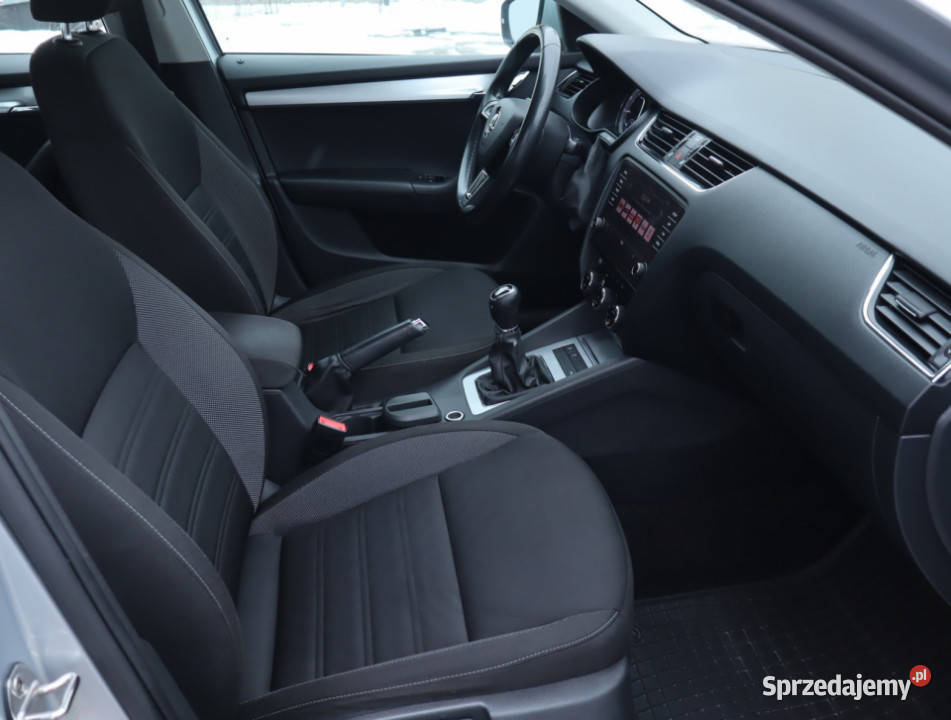 Skoda Octavia 15 TSI czujnik parkowania