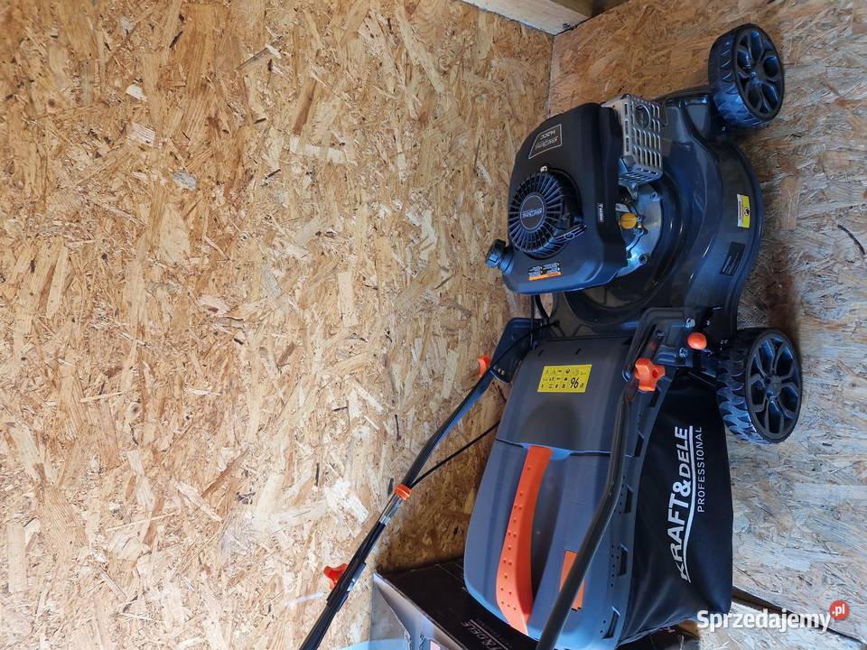 KOSIARKA SPALINOWA 8 SAMOBIEŻNA KD5084 Głogowa sprzedam