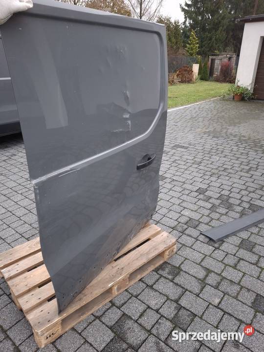 Drzwi przesuwne prawe Renault trafic III Niżowa