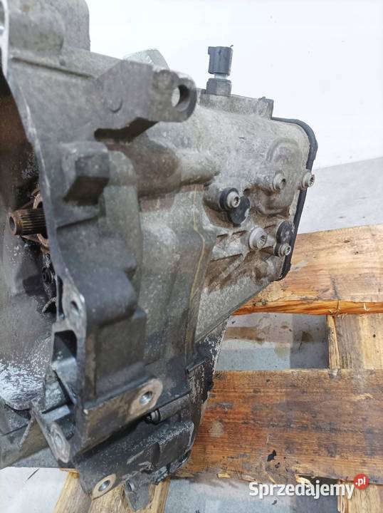 SKRZYNIA BIEGÓW JHU 14 16V VW Volkswagen Golf V Rok produkcji 2008 świętokrzyskie sprzedam