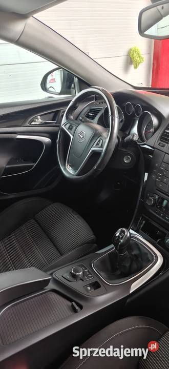 Opel Insignia kombi prezent