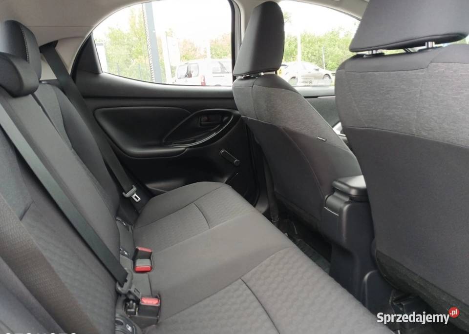 Toyota yaris hybryda krajowy bezwypadkowy bluetooth małopolskie