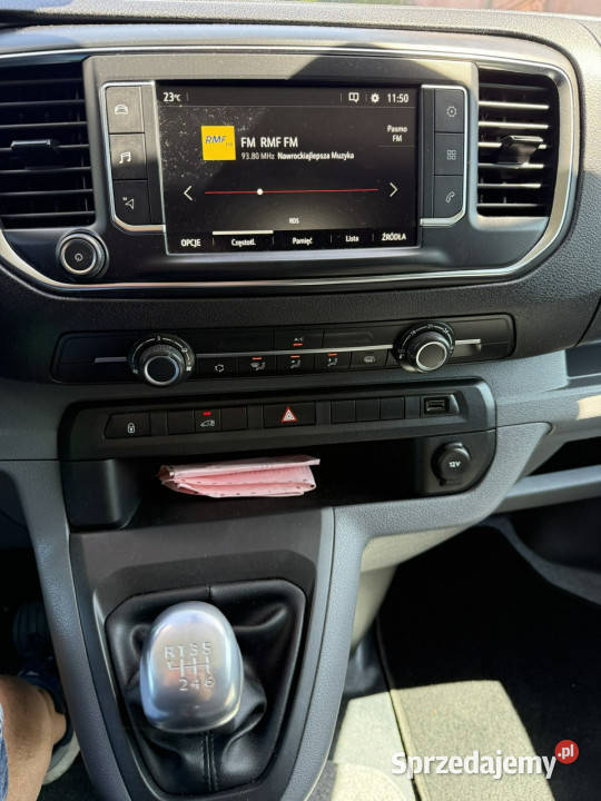 Opel Vivaro 20Cdti 150 idealny bogata wersja ASR (kontrola trakcji) Opel Bolesławiec sprzedam