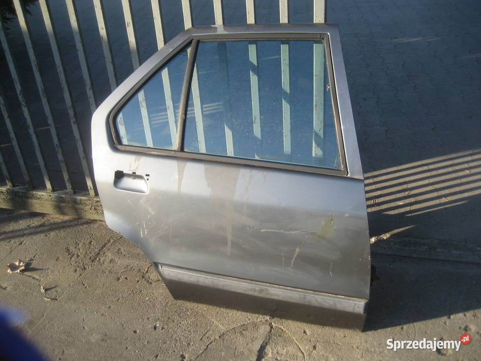 renault 19 drzwi tył prawe wielkopolskie