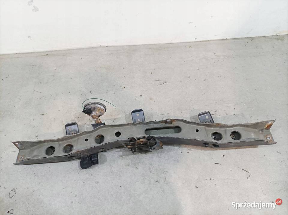 PAS PRZEDNI ZAMEK MASKI Toyota Auris I 20062012 Pasy przednie i tylne