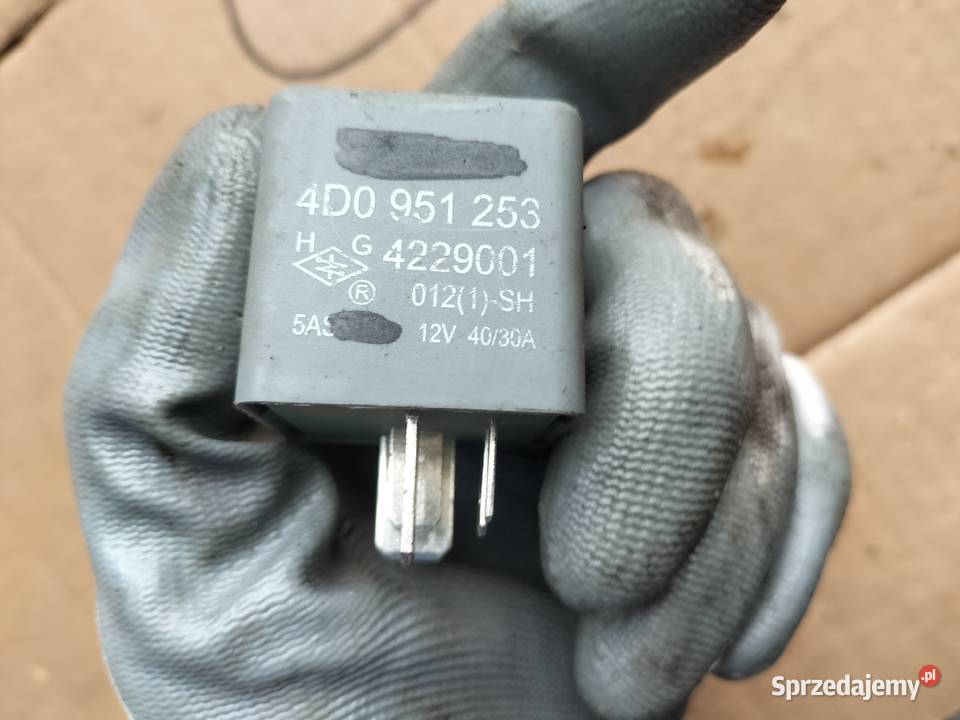 PRZEKAŹNIK 372 4D0951253 VW AUDI Kamień-Kolonia