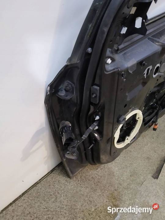 DRZWI PRAWE PRZÓD FB Ford Focus Mk3 20102019 osobowe