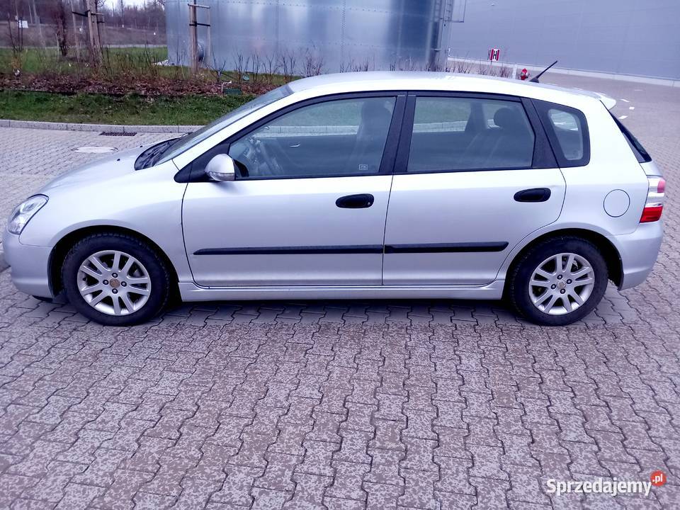 Sprzedam Honde Civic VII Lifcie lakier metallic Brójce