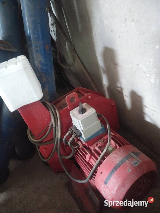 Śrutownik bijakowy z mieszalnikiem pas Topólka