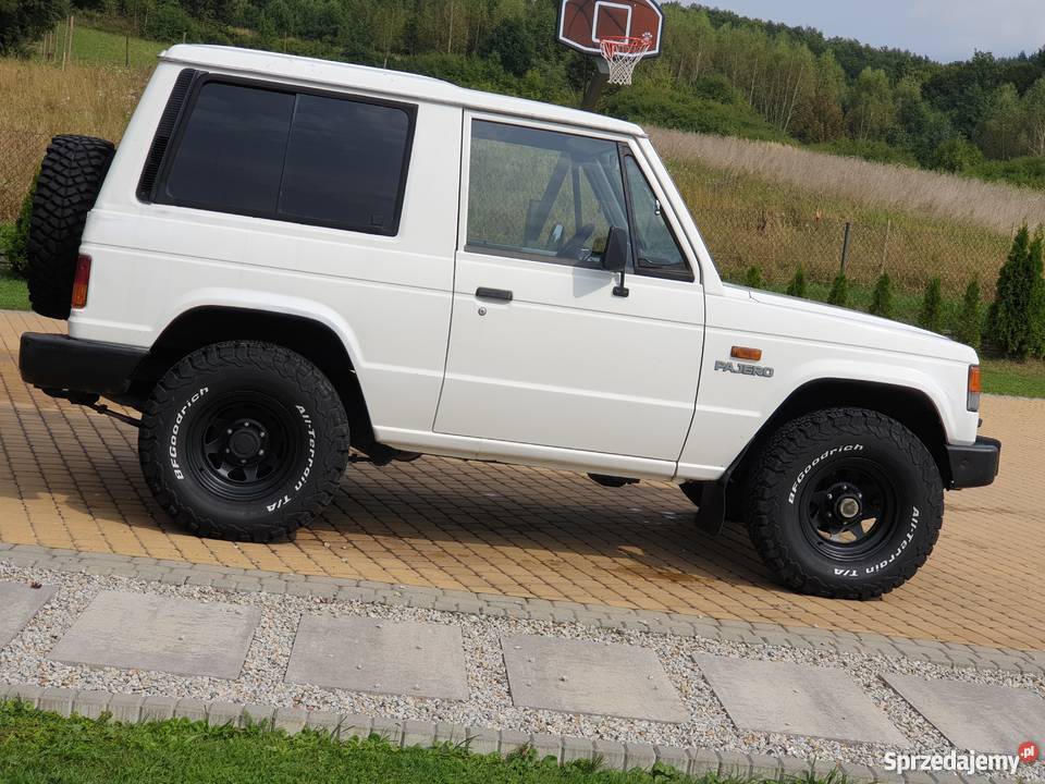 Mitsubishi pajero I 1988r 25 Diesel 152 bez Humniska
