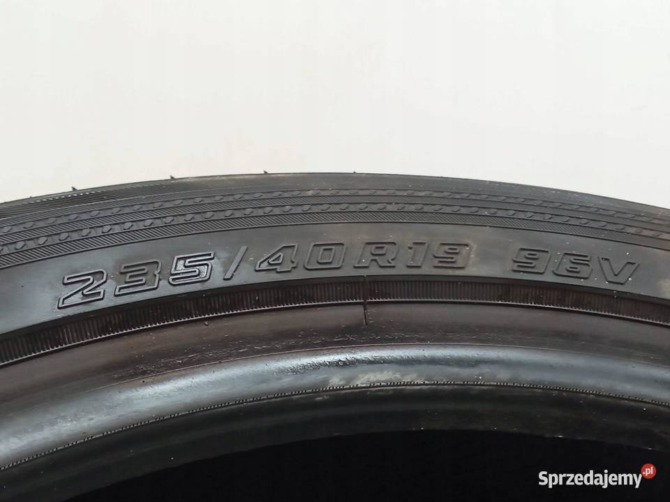 2x OPONA ZIMOWA YOKOHAMA ADVAN WINTER 23540R19 świętokrzyskie