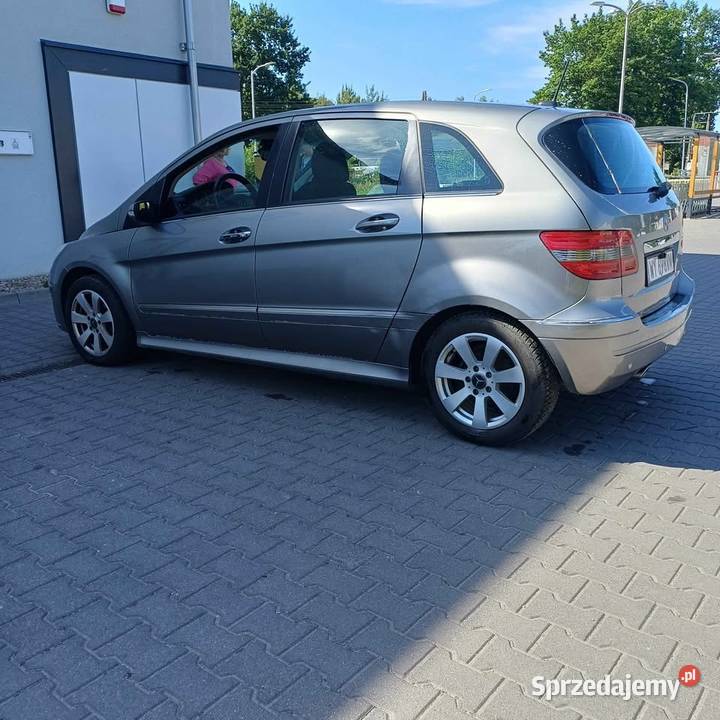 Sprzedam Mercedesa Benz B Klasa 2008 lakier metallic Cegłów