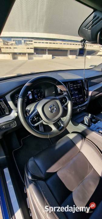 2021 Volvo xc60 4x4 mild hybrid r designe b4 Grzechynia