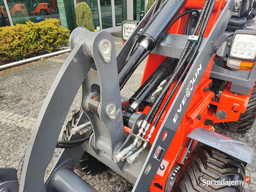 Ładowarka kołowa EVERUN ER1220 1000 2025 Motoryzacja Kęty sprzedam