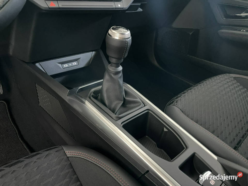 Renault Clio techno TCe115 V 2019 gniazdo USB