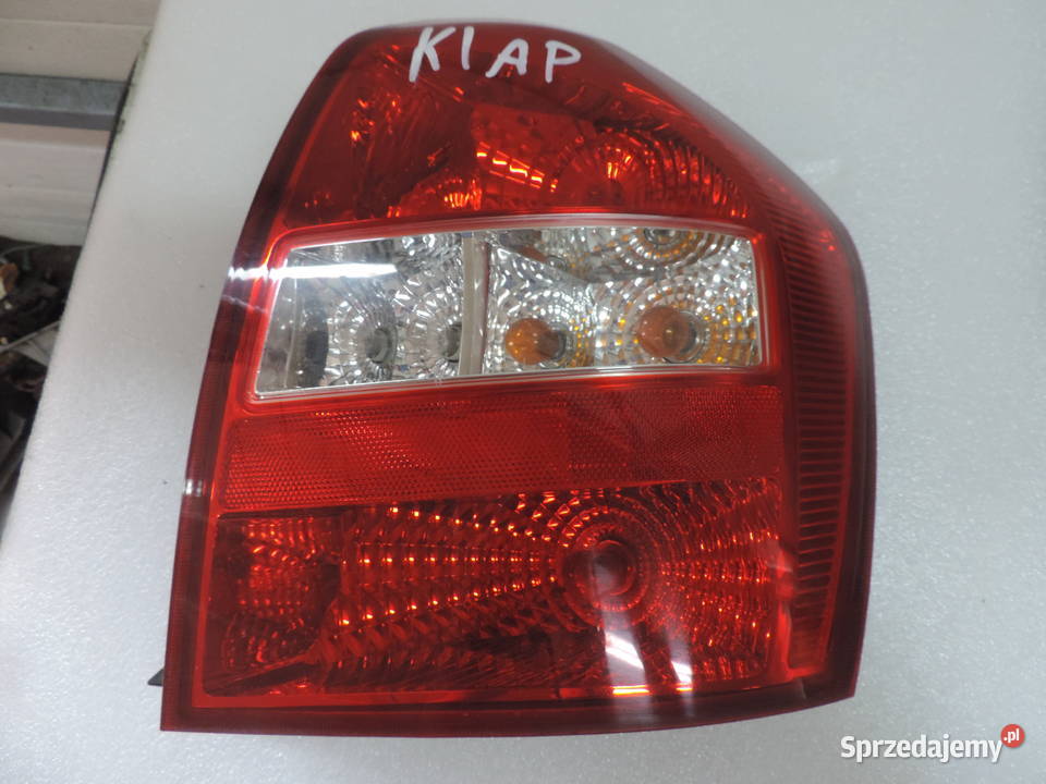 Kia Cerato HB Lampa Prawy Tył osobowe małopolskie Nowy Sącz sprzedam