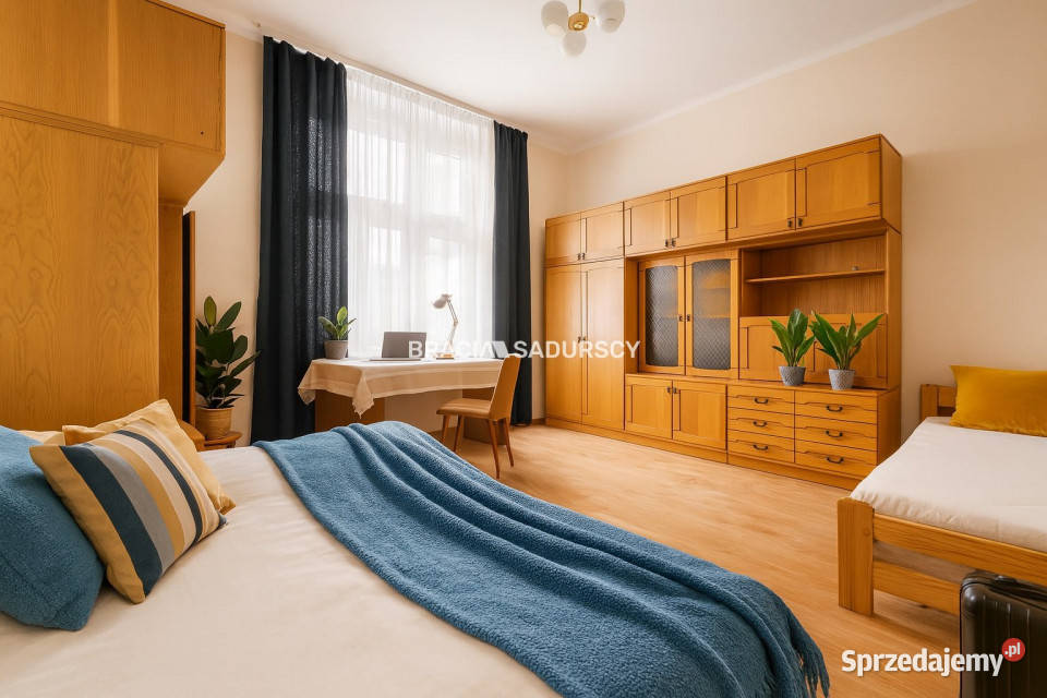 Mieszkanie Kraków Mikołaja Zyblikiewicza 9881m2 Rok budowy 1920