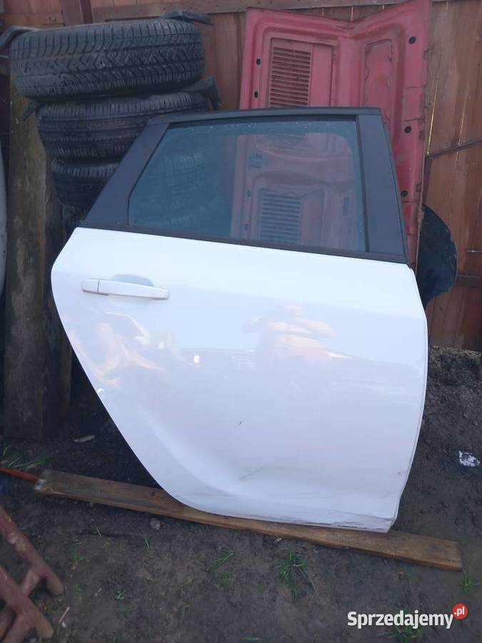 Drzwi astra j Rok produkcji 2014