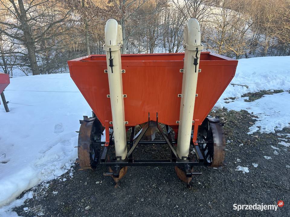 Sadzarka do ziemniaków kubełkowa Akpil duży kosz Siewniki i sadzarki Nowy Sącz