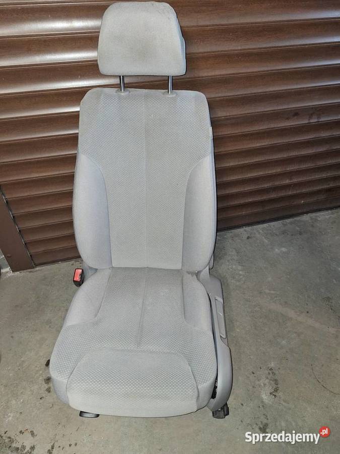 Fotel kierowcy passat b6 20052010r