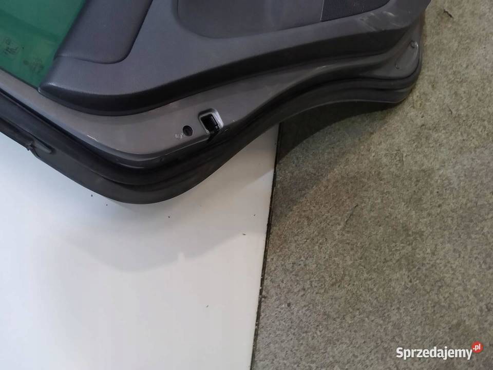 DRZWI LEWE TYŁ PLUS LA7T VW Volkswagen Golf V Rok produkcji 2005