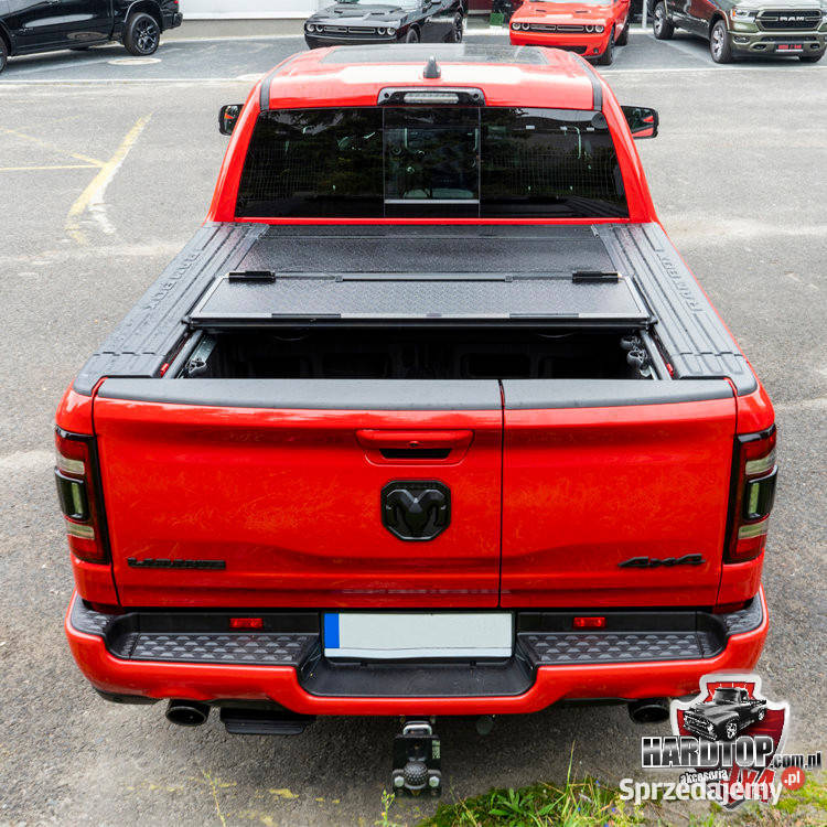 Pokrywa DODGE RAM 1500 pokrywa skrzyni Pasłęk