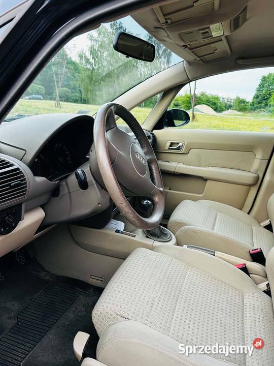 Audi A2 stan ładny zadbany Auto wiadomo bez rdzy Rok produkcji 2002 Zgierz sprzedam