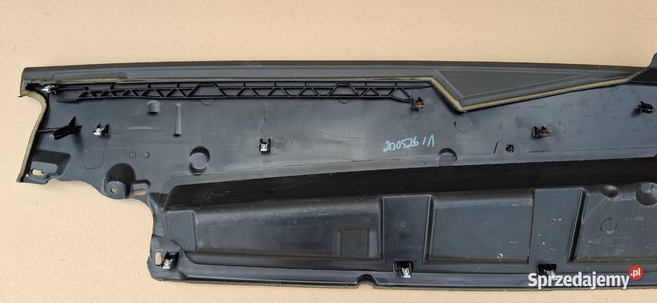 VOLVO FH4 PODSZYBIE PANEL OSŁONA LISTWA DESKI sprzedam