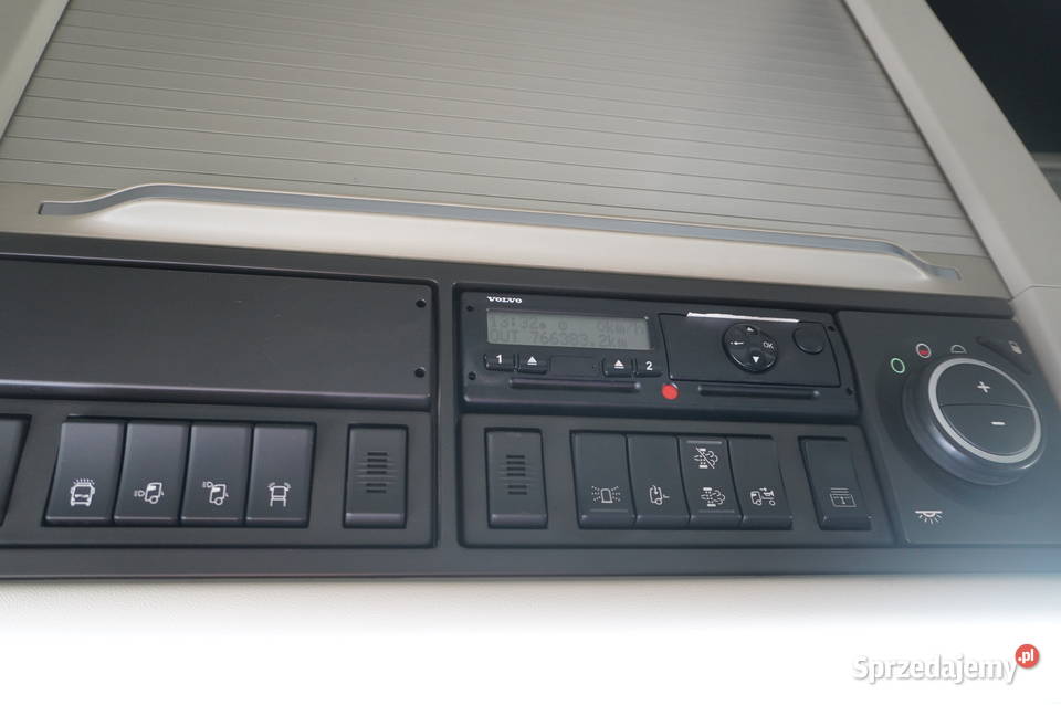 Volvo FH16 750 8x4 NOWA LAWETA 9 M Ład 26 T Oś lodówka Kraków