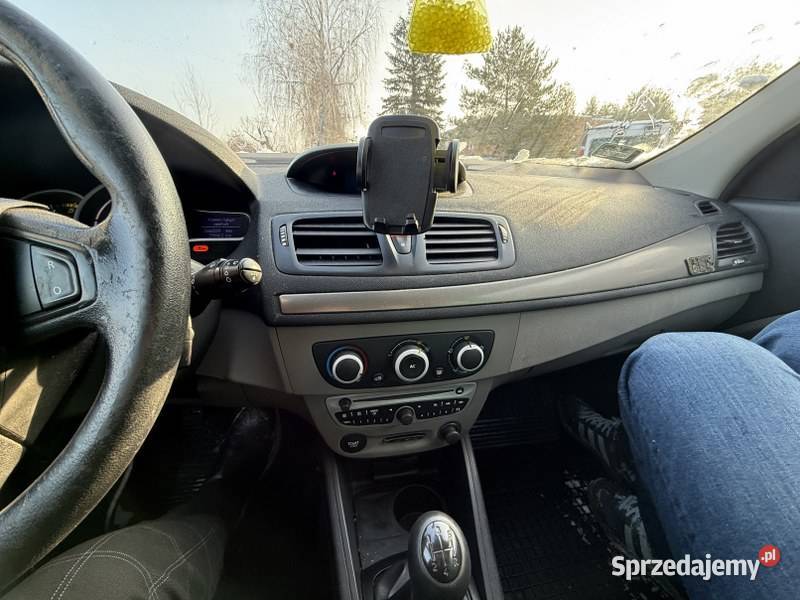 RENAULT Megane III 15 dCi 2010 r syndyka Warszawa