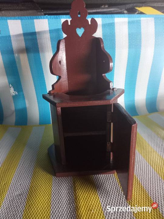 Krzesło sprzedam Borówno sprzedam