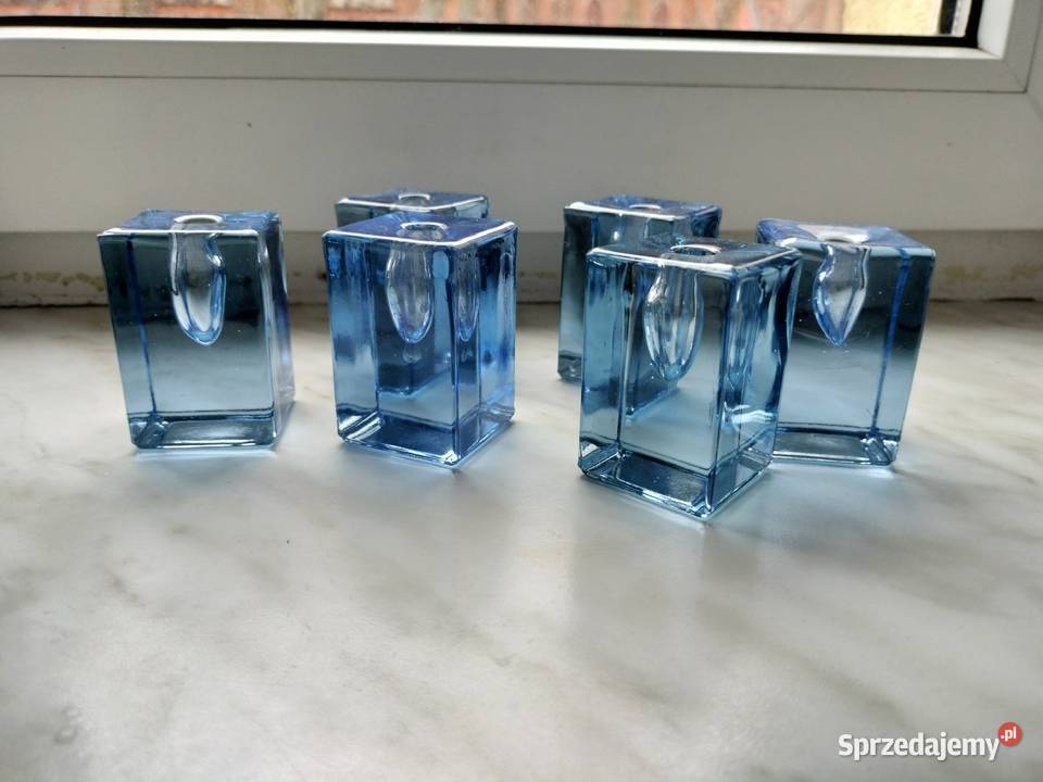 Niebieskie szklane świeczniki zestaw sprzedam