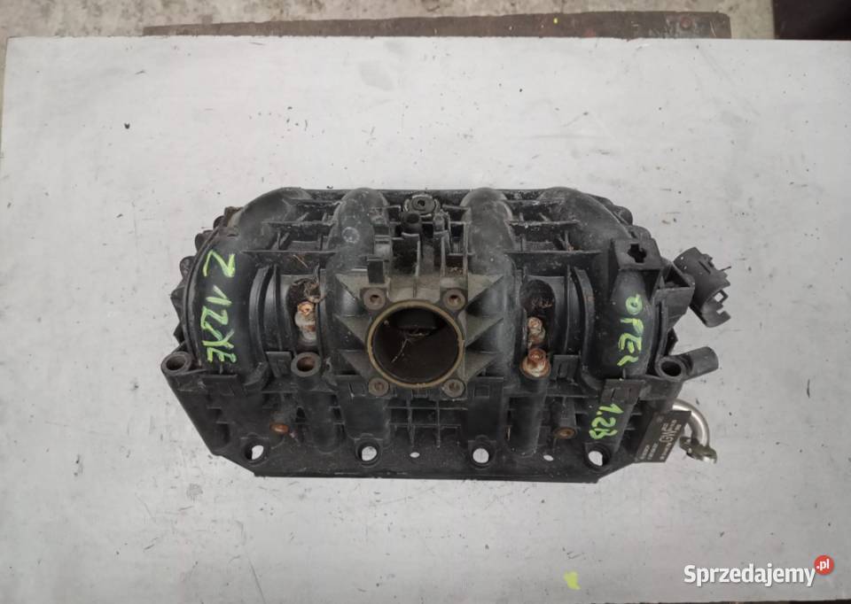 Kolektor ssący Opel Corsa 12 B 0280600027 Suchedniów sprzedam