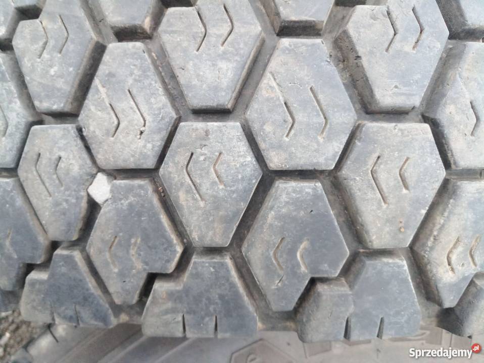 OPONY 10R225 TRIANGLE TR619 13MM TYŁ NAPĘD całoroczne Rzędowice sprzedam