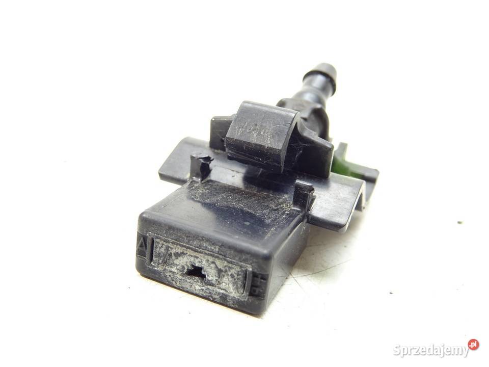 SPRYSKIWACZ SZYBY PRZÓD PRAWY LEXUS RC osobowe