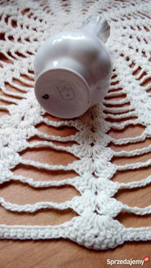 Talerzyki do ciasta i wazonik sygnowane Ćmielów Ceramika i szkło Warszawa